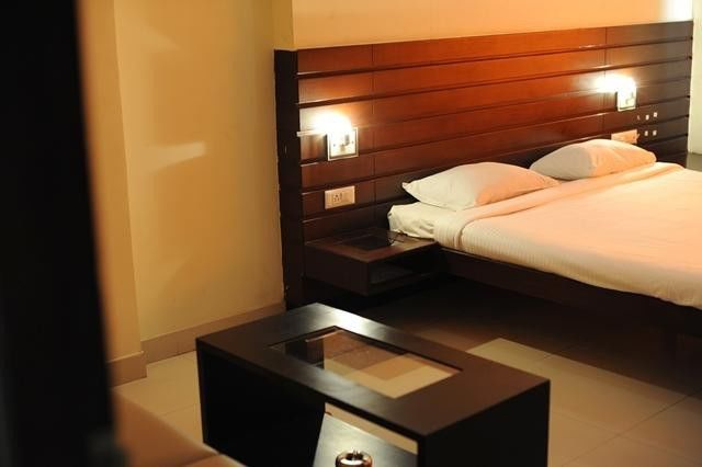 Hotel Vandematharam Бангалор Екстериор снимка