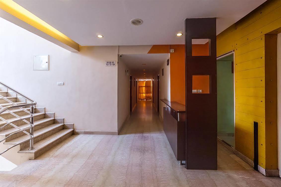 Hotel Vandematharam Бангалор Екстериор снимка