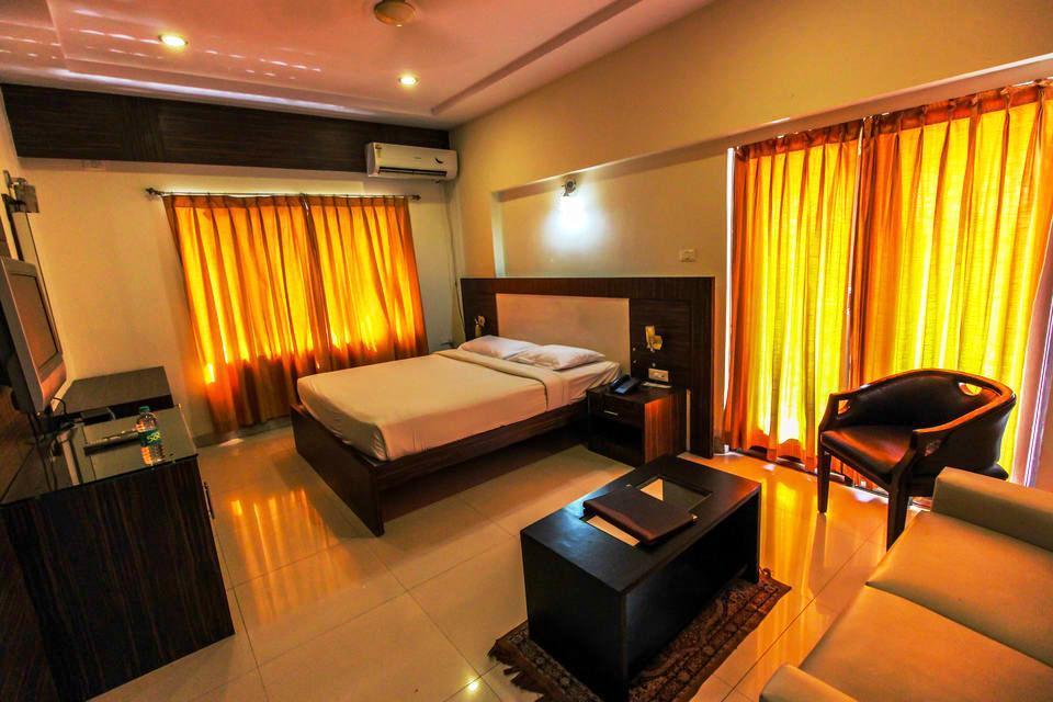Hotel Vandematharam Бангалор Екстериор снимка