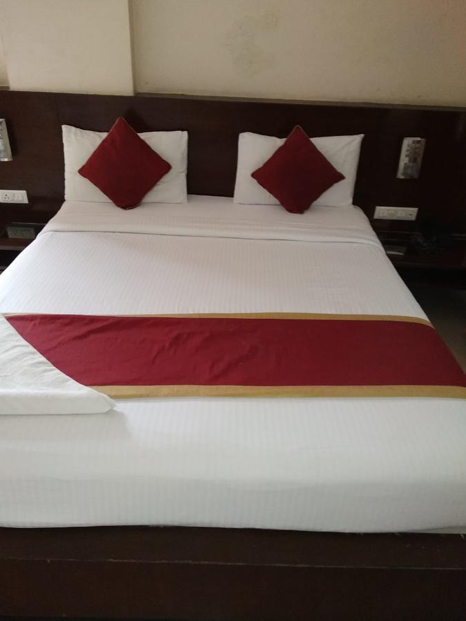 Hotel Vandematharam Бангалор Екстериор снимка